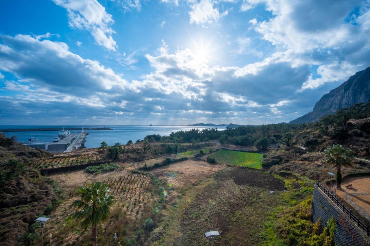 Y Resort Jeju Seogwipo Exterior photo