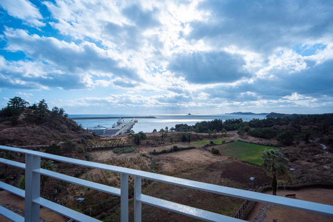 Y Resort Jeju Seogwipo Exterior photo
