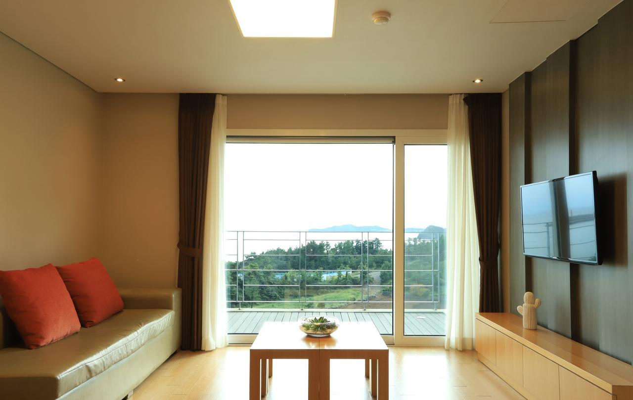 Y Resort Jeju Seogwipo Exterior photo