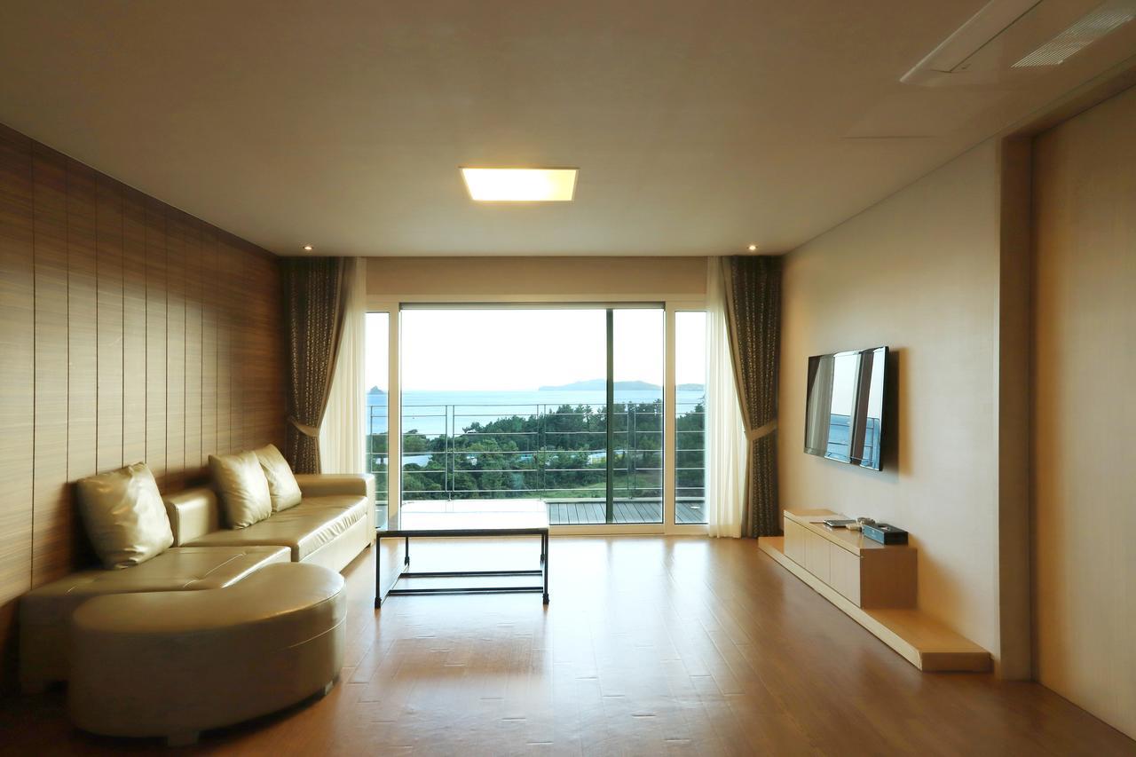 Y Resort Jeju Seogwipo Exterior photo