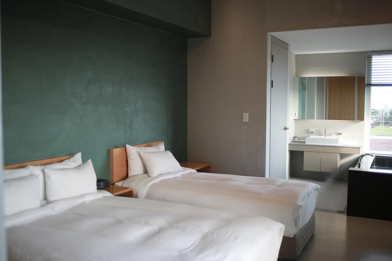 Y Resort Jeju Seogwipo Exterior photo